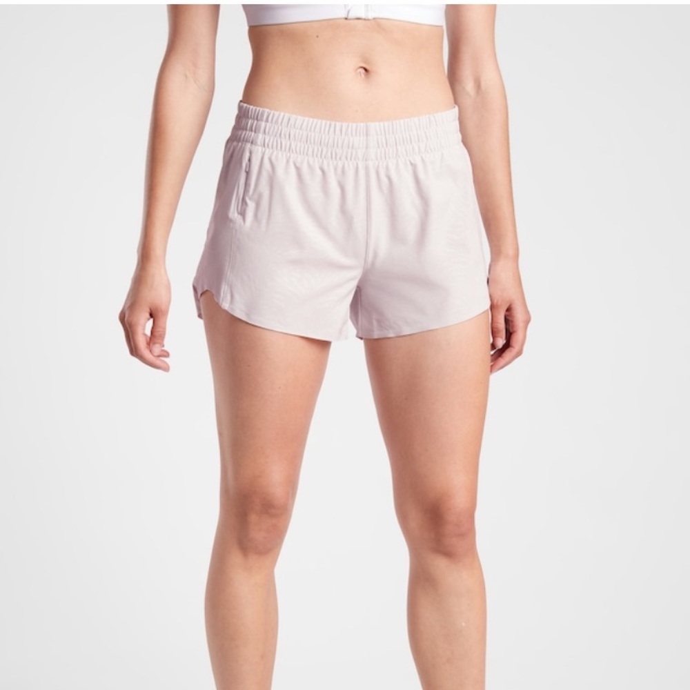 athleta hustle 3” shorts light pink